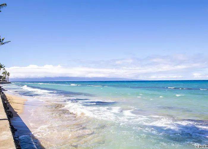 Lahaina Luxury Condos - Paki Maui
